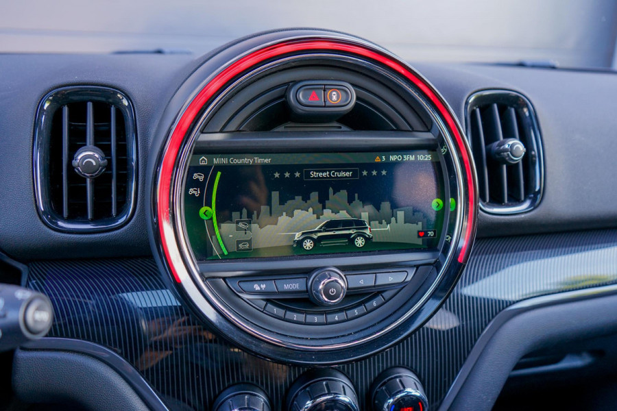 MINI Countryman 2.0 Cooper S ALL4 Chili | Panoramadak | Keyless | Trekhaak | Adaptieve cruise | Carplay | Stoelverwarming