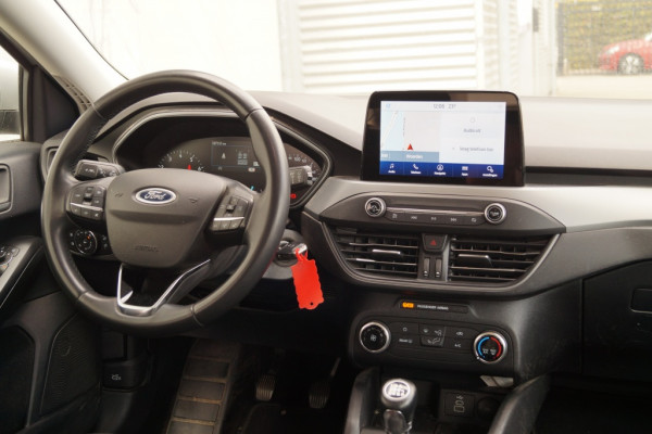 Ford Focus Wagon 1.0 EcoBoost 124pk Hybrid Connected -NAVI-AIRCO-PDC-