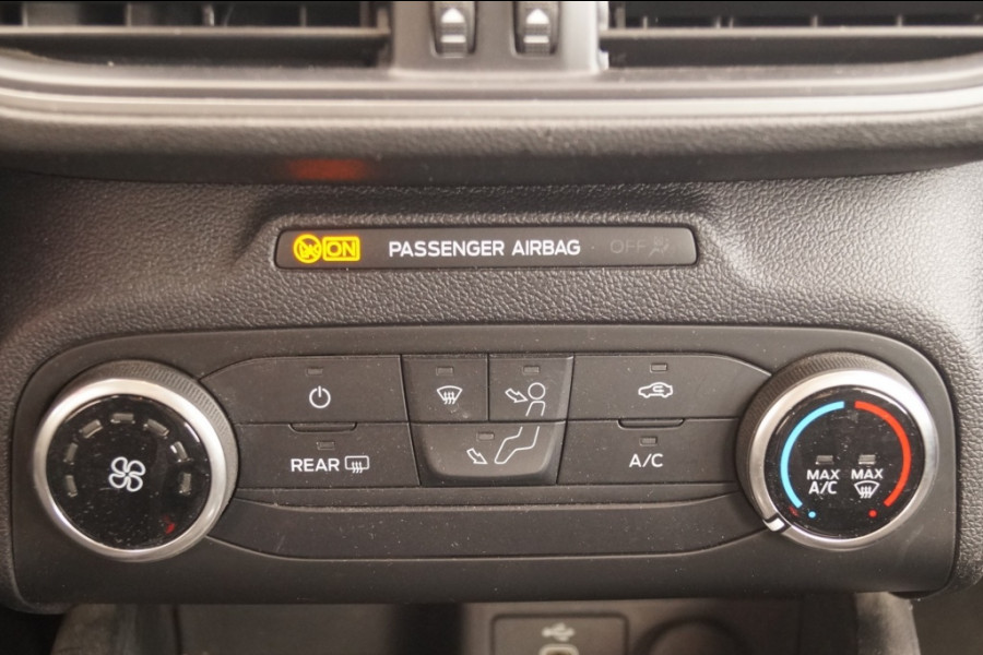 Ford Focus Wagon 1.0 EcoBoost 124pk Hybrid Connected -NAVI-AIRCO-PDC-