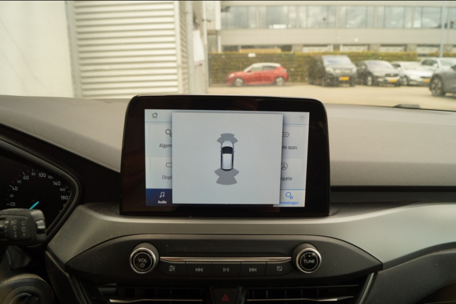 Ford Focus Wagon 1.0 EcoBoost 124pk Hybrid Connected -NAVI-AIRCO-PDC-
