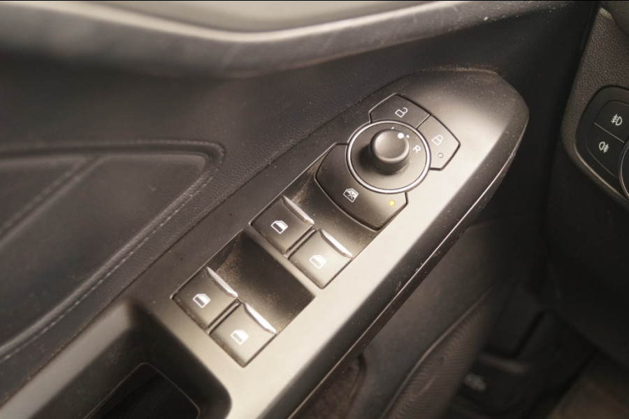 Ford Focus Wagon 1.0 EcoBoost 124pk Hybrid Connected -NAVI-AIRCO-PDC-