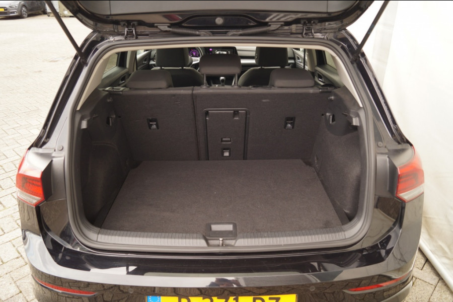 Volkswagen Golf 2.0 TDI Life Active Edition -LED-ECC-PDC-NAVI-