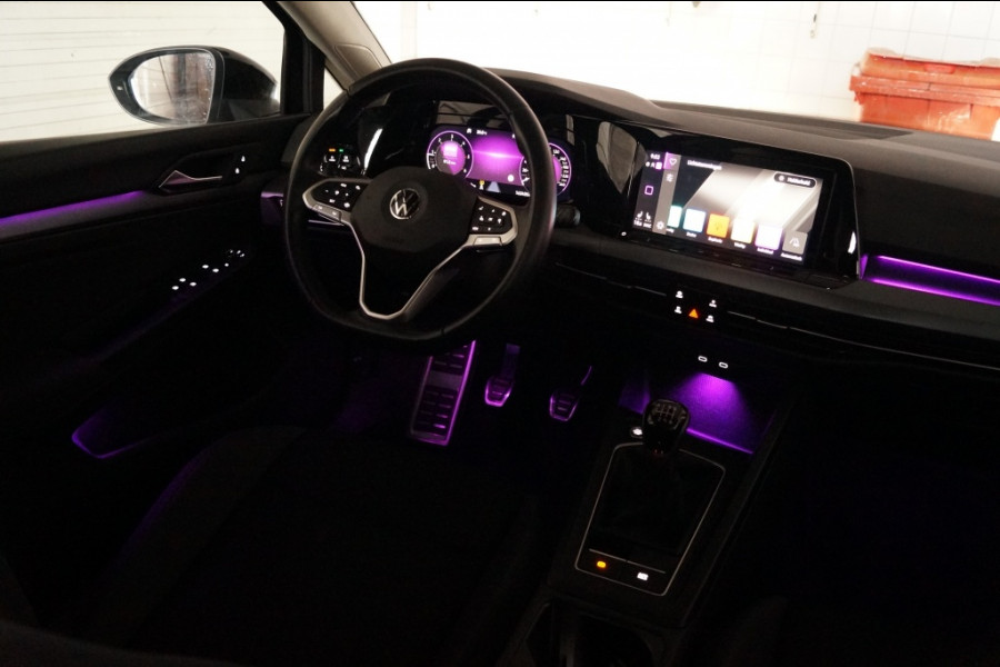 Volkswagen Golf 2.0 TDI Life Active Edition -LED-ECC-PDC-NAVI-
