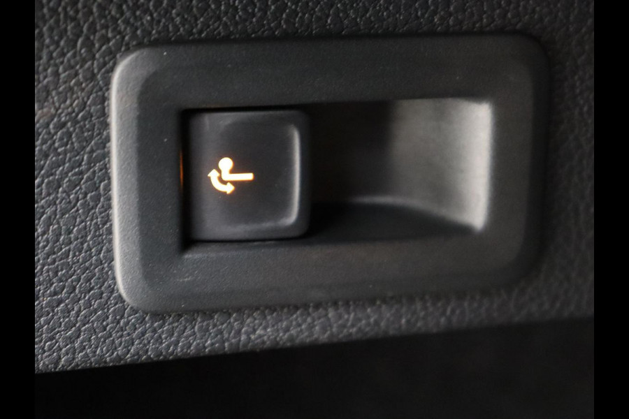 Škoda Kamiq 1.0 TSI Business Edition | Automaat | Stoelverwarming | Trekhaak | Carplay | Navigatie | Virtual Cockpit | Parkeerhulp | Climate control