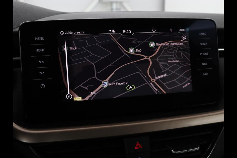 Škoda Kamiq 1.0 TSI Business Edition | Automaat | Stoelverwarming | Trekhaak | Carplay | Navigatie | Virtual Cockpit | Parkeerhulp | Climate control