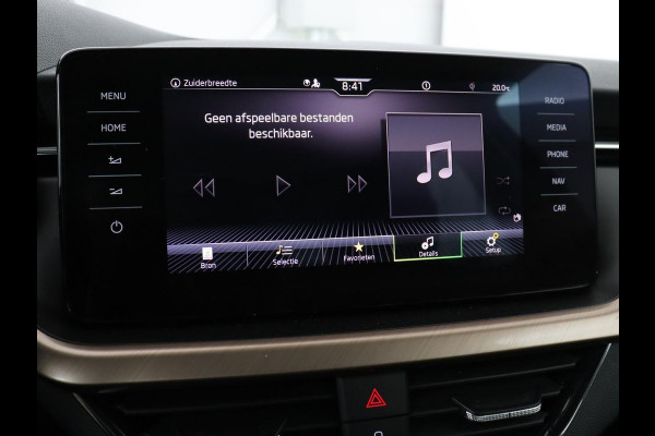 Škoda Kamiq 1.0 TSI Business Edition | Automaat | Stoelverwarming | Trekhaak | Carplay | Navigatie | Virtual Cockpit | Parkeerhulp | Climate control