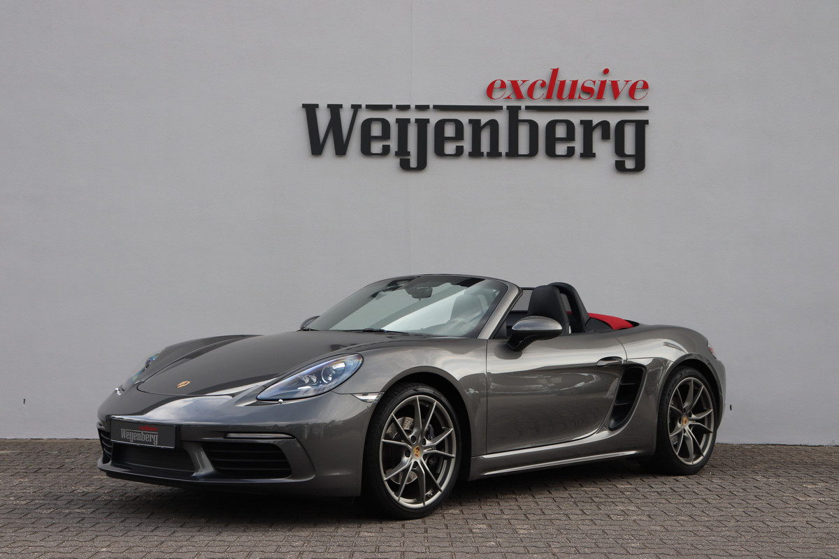 Porsche 718 Boxster 2.0 PDK BOSE NAVI Porsche 718 Boxster 2.0 PDK BOSE NAVI