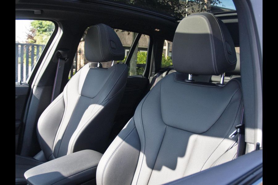 BMW iX3 High Executive 80 kWh | Panoramadak | Camera | Cruise Control | Trekhaak | Apple Carplay |