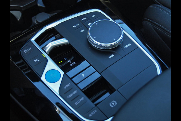 BMW iX3 High Executive 80 kWh | Panoramadak | Camera | Cruise Control | Trekhaak | Apple Carplay |