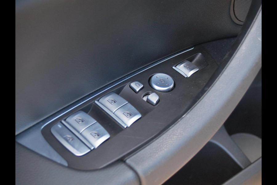 BMW iX3 High Executive 80 kWh | Panoramadak | Camera | Cruise Control | Trekhaak | Apple Carplay |