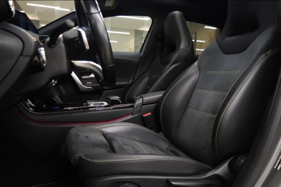 Mercedes-Benz A-Klasse 250 AMG Edition 1 /PANO/SFEER/CAM/LANE ASSIST/BOMVOL!