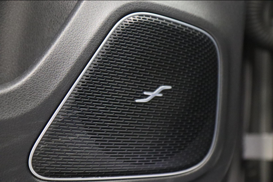 Mercedes-Benz A-Klasse 250 AMG Edition 1 /PANO/SFEER/CAM/LANE ASSIST/BOMVOL!