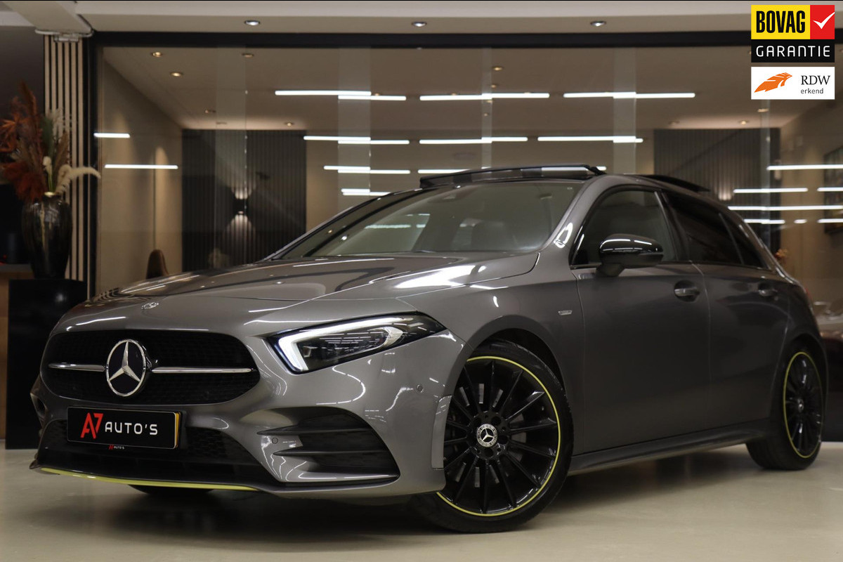 Mercedes-Benz A-Klasse 250 AMG Edition 1 /PANO/SFEER/CAM/LANE ASSIST/BOMVOL! Mercedes-Benz A-Klasse 250 AMG Edition 1 /PANO/SFEER/CAM/LANE ASSIST/BOMVOL!