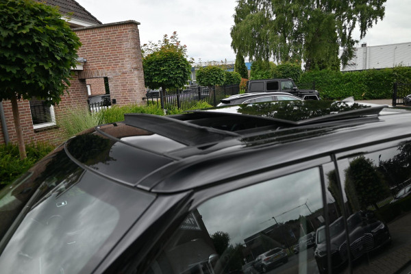 Land Rover Range Rover Sport 2.0 P400e HSE Dynamic 404 PK Luchtvering Pano Meridian Camera 22''