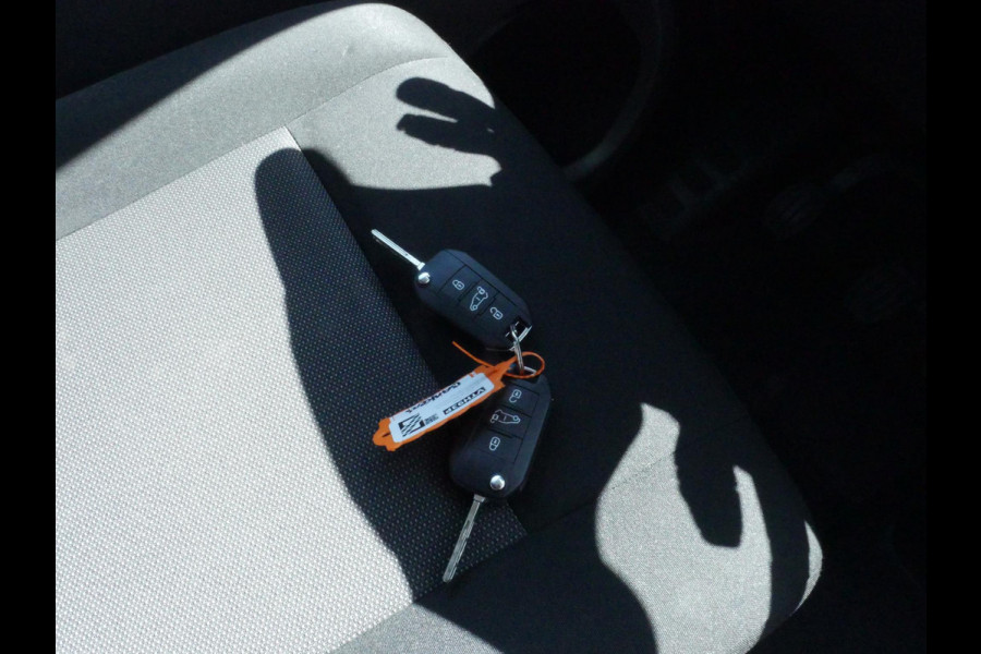 Peugeot Expert 1.5 BlueHDI 100PK, L2, Airco
