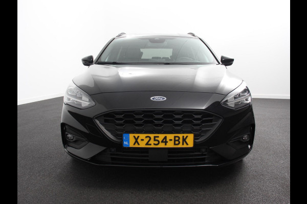 Ford FOCUS Wagon 1.0 EcoBoost ST Line Business Demo! | Navigatie | Adaptive Cruise Control | Trekhaak | Head Up Display | Privacy Glass | Lane Assist |Full LED koplampen
