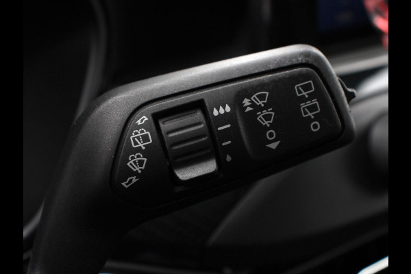 Ford FOCUS Wagon 1.0 EcoBoost ST Line Business Demo! | Navigatie | Adaptive Cruise Control | Trekhaak | Head Up Display | Privacy Glass | Lane Assist |Full LED koplampen
