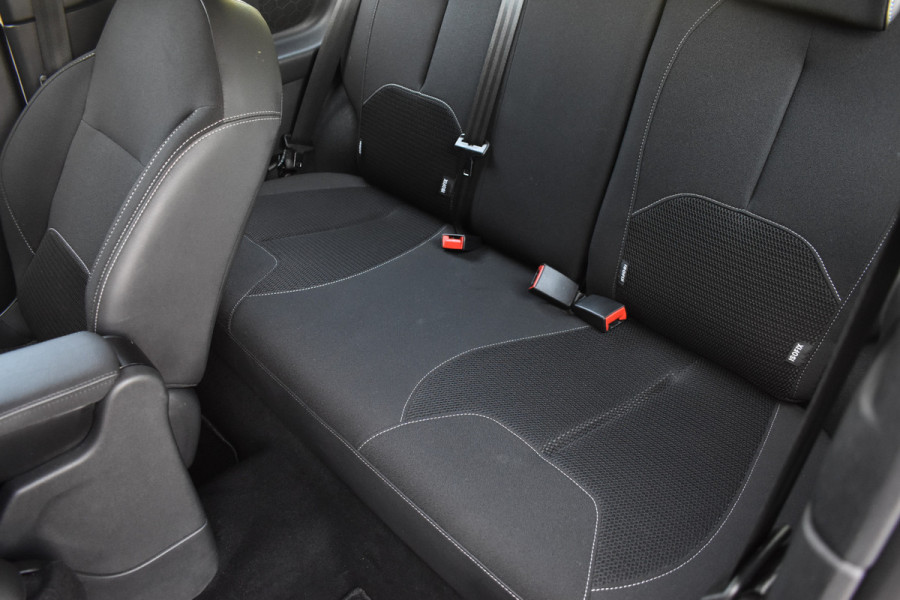 DS DS 3 1.2 PureTech So Chic / Airco / Cruise control / 16" LM / Lage km stand!