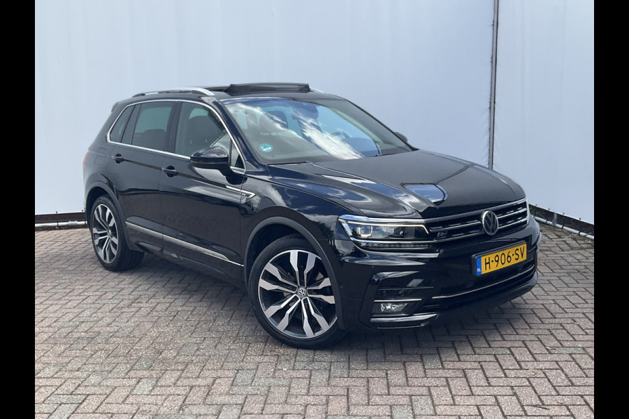 Volkswagen Tiguan 1.5 TSI ACT R-line Automaat Pano.dak Trekhaak Stoelverw+Massage Keyless Vol opties!
