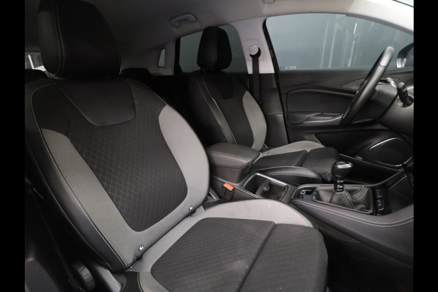 Opel Grandland X 1.2 Turbo Business Executive [STUUR/STOEL VERWARMING, LED, APPLE/ANDROID, NAVIGATIE, CRUISE, CLIMATE, NIEUWSTAAT]