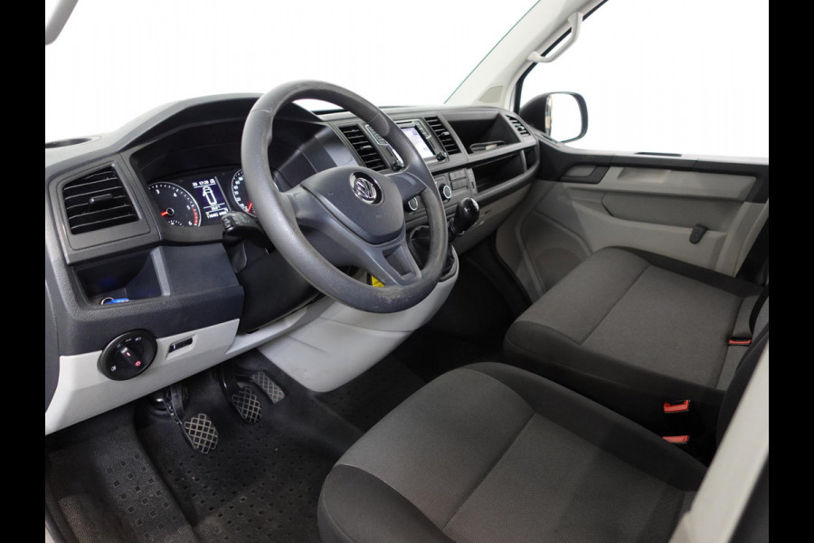 Volkswagen Transporter T6 L1H1 102pk Trendline Navigatie Airco Cruise control Bluetooth Euro6