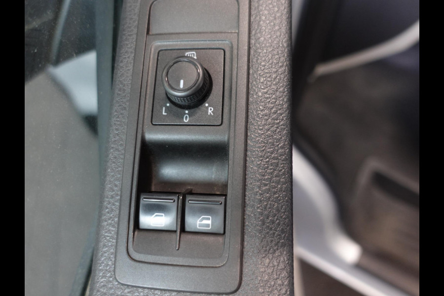 Volkswagen Transporter T6 L1H1 102pk Trendline Navigatie Airco Cruise control Bluetooth Euro6