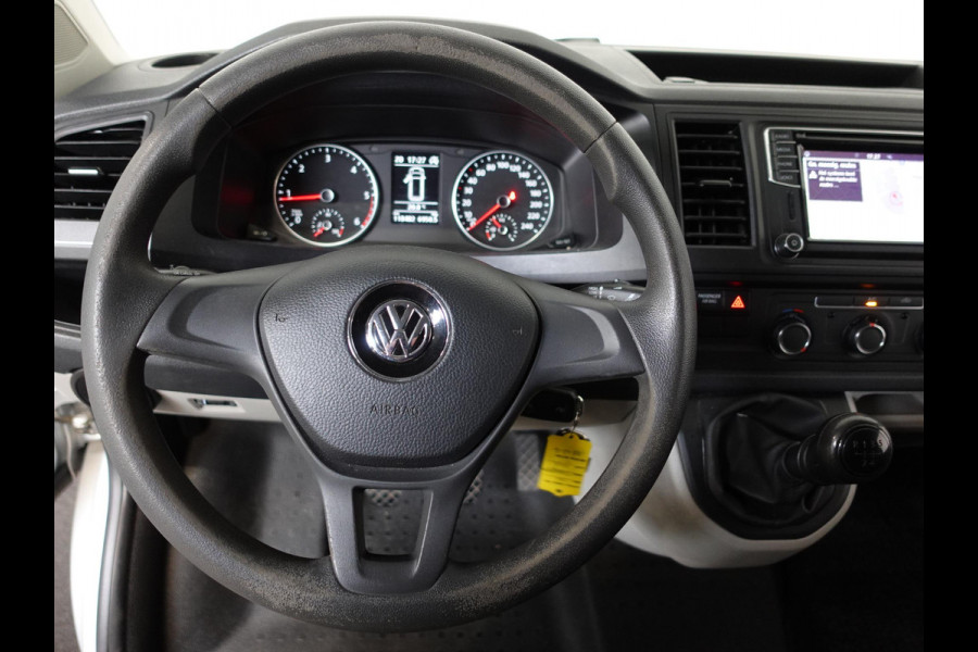 Volkswagen Transporter T6 L1H1 102pk Trendline Navigatie Airco Cruise control Bluetooth Euro6
