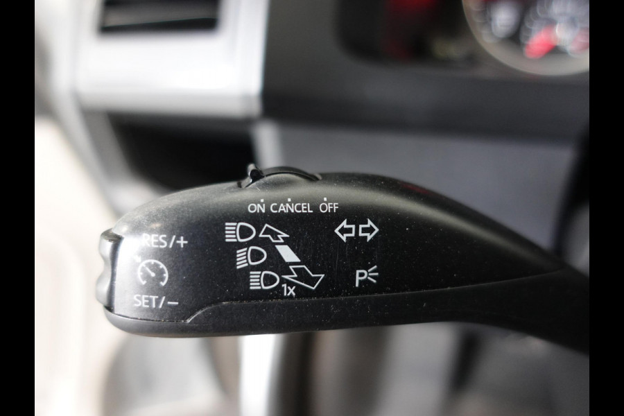Volkswagen Transporter T6 L1H1 102pk Trendline Navigatie Airco Cruise control Bluetooth Euro6