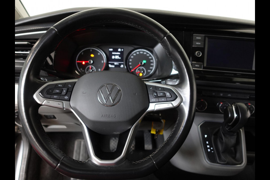 Volkswagen Transporter 2.0 TDI L2H1 28 Dubbele Cabine Highline Automaat Airco Cruise Control adaptief Parkeersensoren Trekhaak