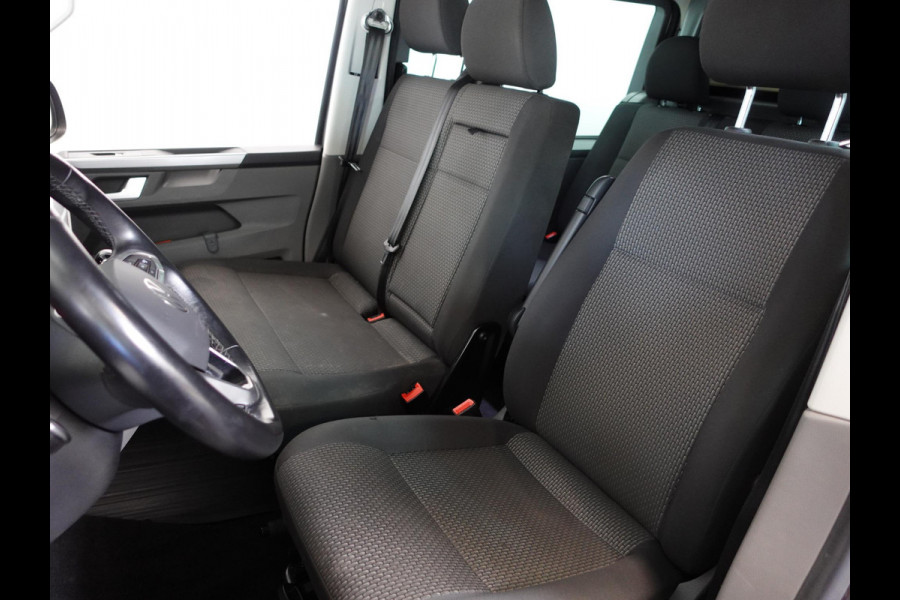 Volkswagen Transporter 2.0 TDI L2H1 28 Dubbele Cabine Highline Automaat Airco Cruise Control adaptief Parkeersensoren Trekhaak