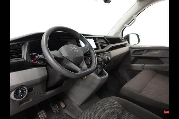 Volkswagen Transporter 2.0 TDI L2H1 102pk Airco Cruisecontrol Navigatie Apple Carplay parkeersensoren