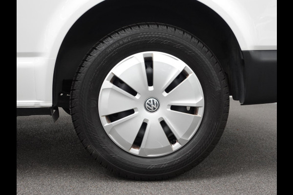 Volkswagen Transporter 2.0 TDI L2H1 102pk Airco Cruisecontrol Navigatie Apple Carplay parkeersensoren