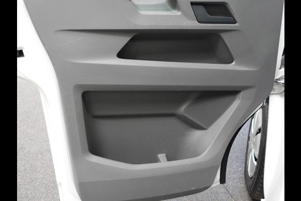 Volkswagen Transporter 2.0 TDI L2H1 102pk Airco Cruisecontrol Navigatie Apple Carplay parkeersensoren