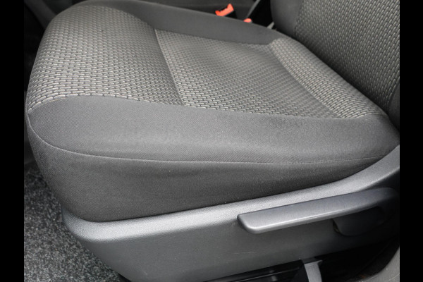 Volkswagen Transporter 2.0 TDI L2H1 102pk Airco Cruisecontrol Navigatie Apple Carplay parkeersensoren