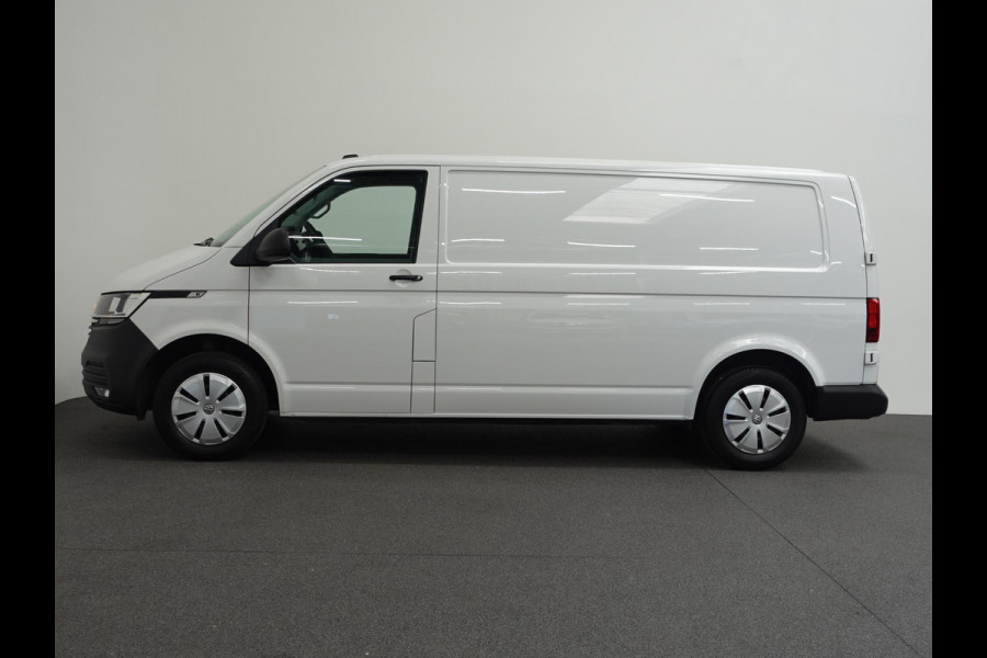 Volkswagen Transporter 2.0 TDI L2H1 102pk Airco Cruisecontrol Navigatie Apple Carplay parkeersensoren
