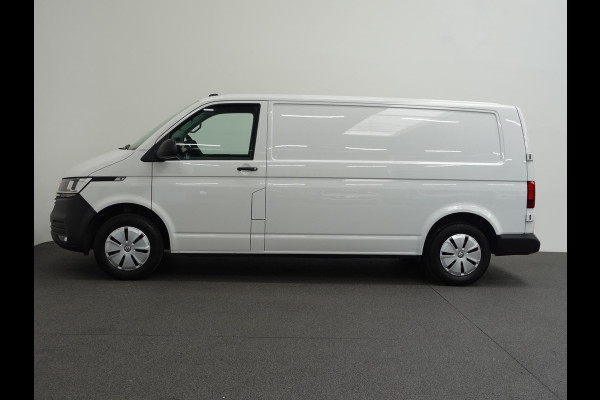 Volkswagen Transporter 2.0 TDI L2H1 102pk Airco Cruisecontrol Navigatie Apple Carplay parkeersensoren