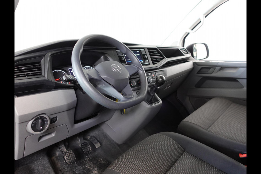 Volkswagen Transporter 2.0 TDI L1H1 Navigatie Apple carplay Cruise Control Parkeersensoren Airco Euro6
