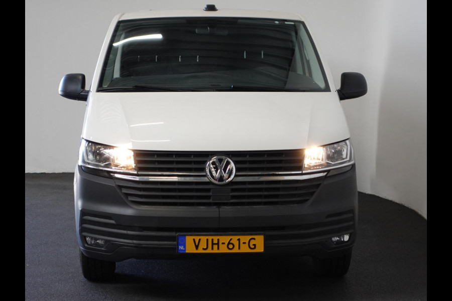 Volkswagen Transporter 2.0 TDI L1H1 Navigatie Apple carplay Cruise Control Parkeersensoren Airco Euro6