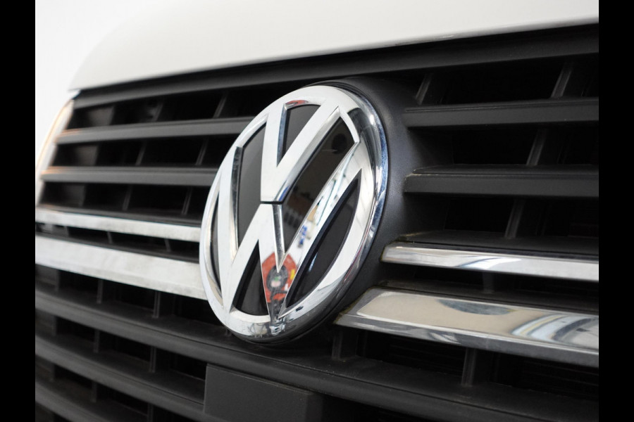 Volkswagen Transporter 2.0 TDI L1H1 Navigatie Apple carplay Cruise Control Parkeersensoren Airco Euro6