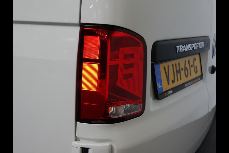 Volkswagen Transporter 2.0 TDI L1H1 Navigatie Apple carplay Cruise Control Parkeersensoren Airco Euro6