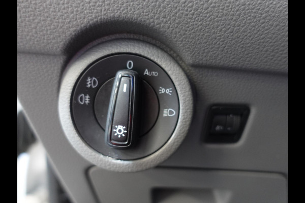 Volkswagen Transporter 2.0 TDI L1H1 Navigatie Apple carplay Cruise Control Parkeersensoren Airco Euro6