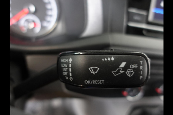 Volkswagen Transporter 2.0 TDI L1H1 Navigatie Apple carplay Cruise Control Parkeersensoren Airco Euro6