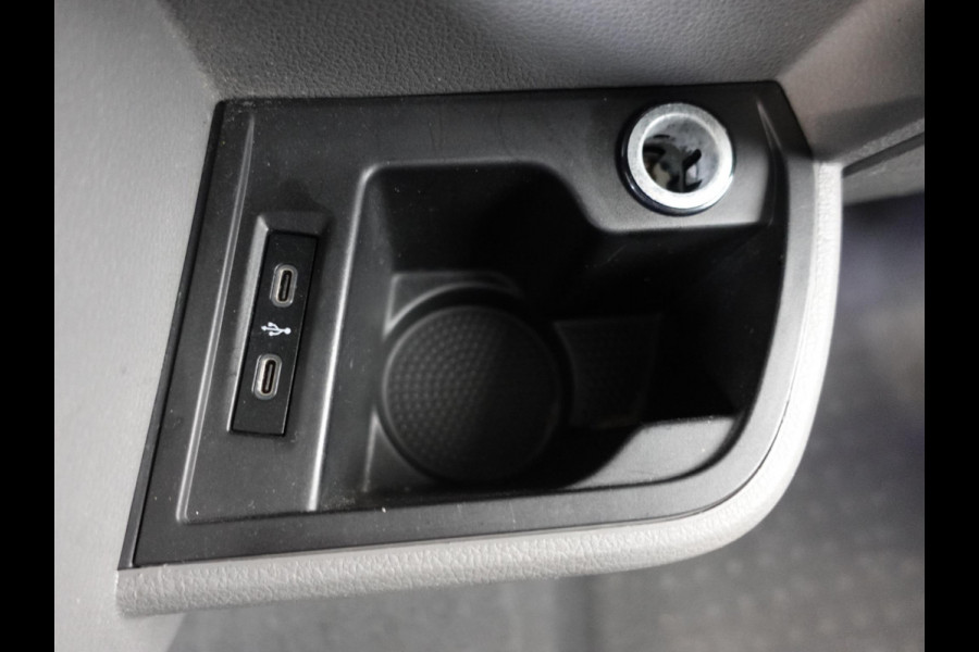 Volkswagen Transporter 2.0 TDI L1H1 Navigatie Apple carplay Cruise Control Parkeersensoren Airco Euro6