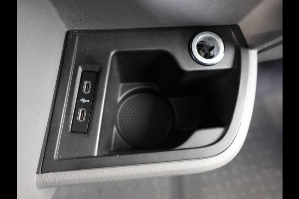 Volkswagen Transporter 2.0 TDI L1H1 Navigatie Apple carplay Cruise Control Parkeersensoren Airco Euro6