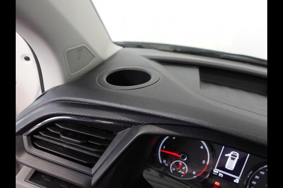 Volkswagen Transporter 2.0 TDI L1H1 Navigatie Apple carplay Cruise Control Parkeersensoren Airco Euro6