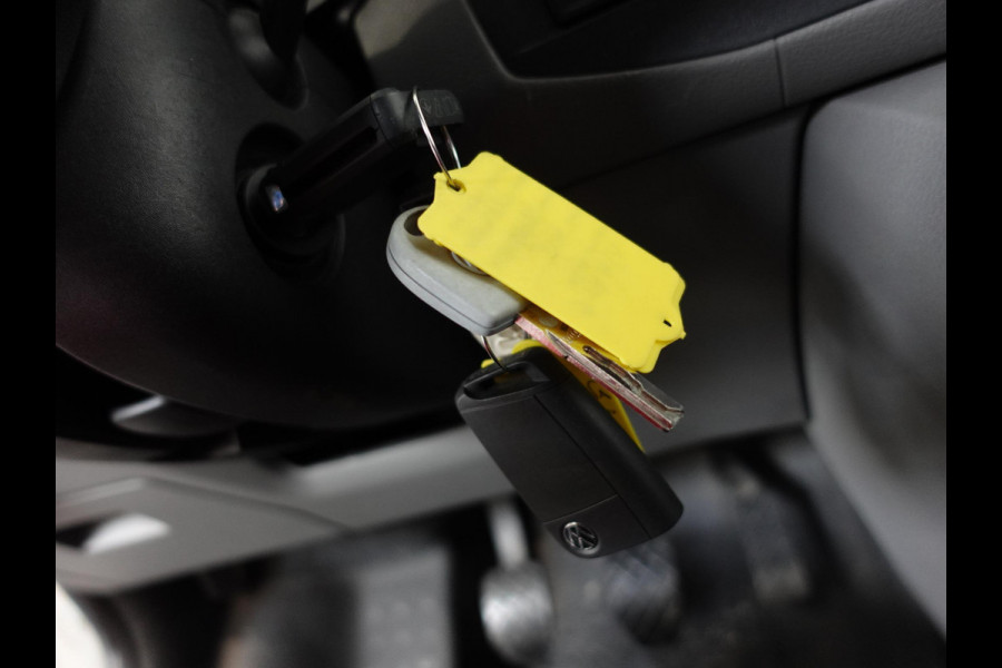 Volkswagen Transporter 2.0 TDI L1H1 Navigatie Apple carplay Cruise Control Parkeersensoren Airco Euro6