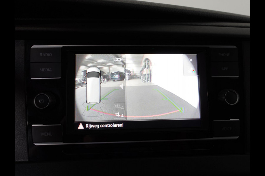 Volkswagen Transporter 2.0 TDI L1H1 Navigatie Apple carplay Cruise Control Parkeersensoren Airco Euro6