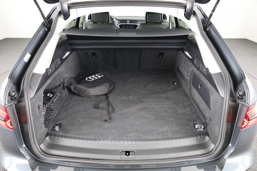 Audi A6 Avant 50 TFSI e quattro Advanced edition 299 pk S-tronic | Alarm MI50 + Auto volgsysteem | Navigatie | Panoramadak | Trekhaak | Matrix LED koplampen | Lichtmetalen velgen 21" | Verlengde garantie |