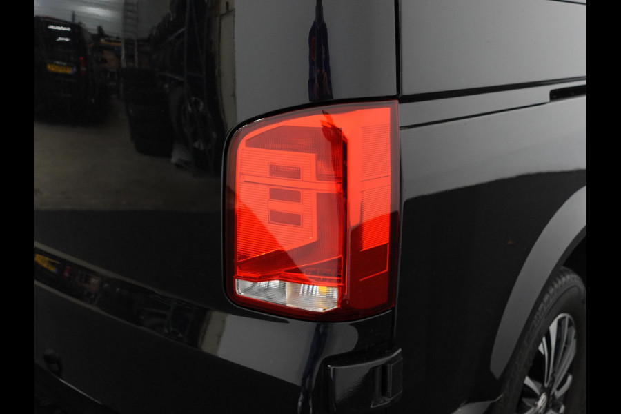 Volkswagen Transporter 150pk Automaat L2H1 High line Airco Cruise Navi Parkeersensoren