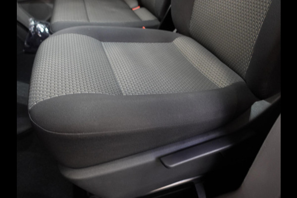 Volkswagen Transporter 150pk Automaat L2H1 High line Airco Cruise Navi Parkeersensoren